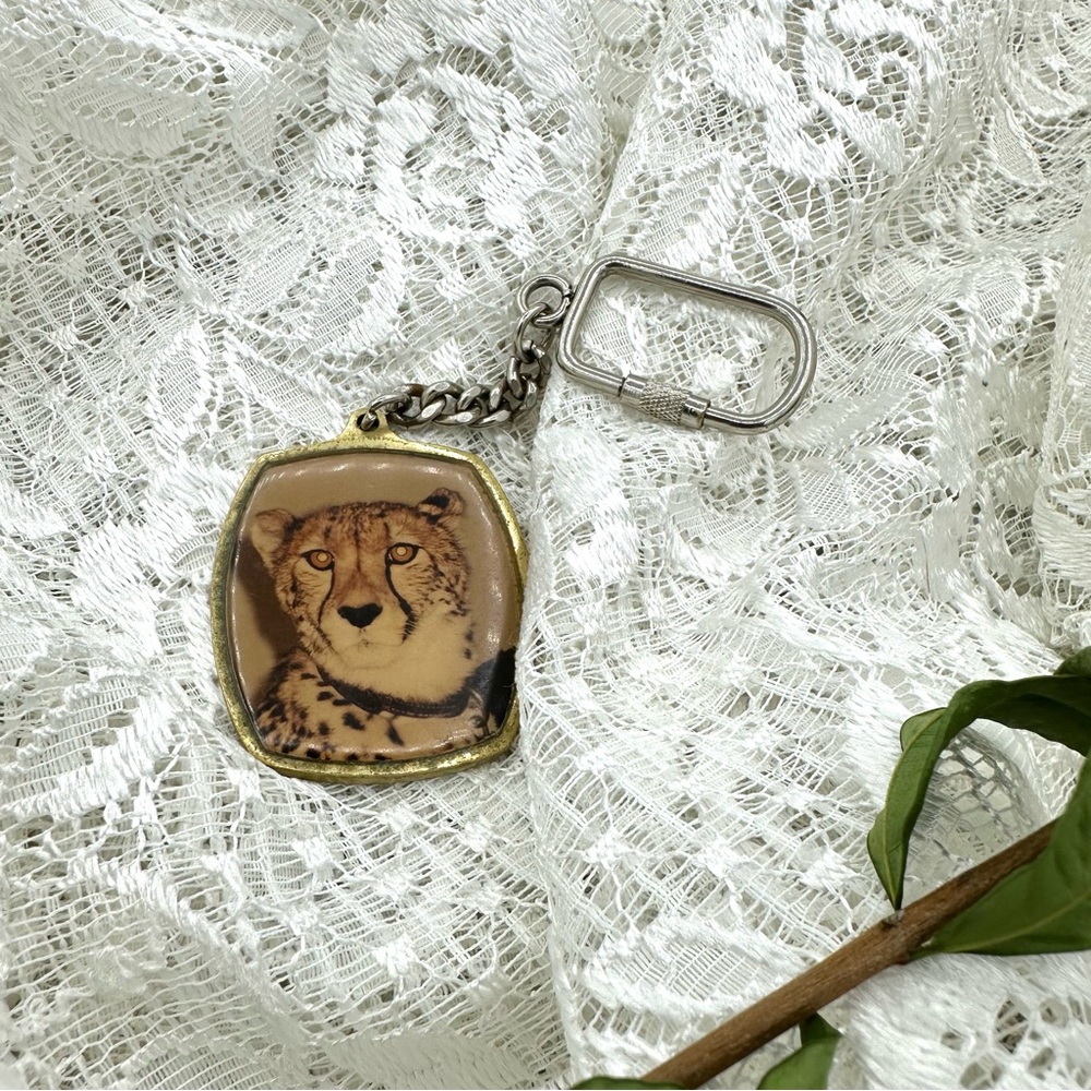 Vintage Cheetah Gold Keychain